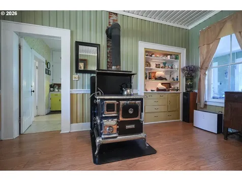 15682 Highway 395 Lakeview OR 97630