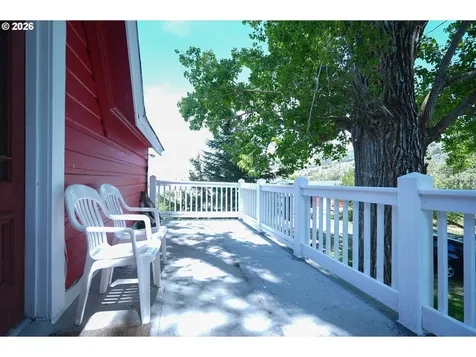 15682 Highway 395 Lakeview OR 97630