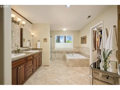 17460 SW 108th Place Tualatin OR 97062