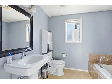 4714 NW Division Avenue Vancouver WA 98663