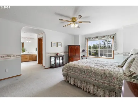 8346 SE 141st Avenue Portland OR 97236
