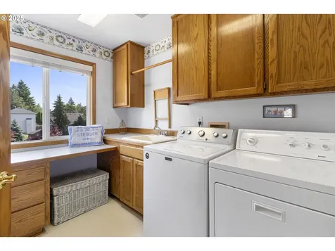 8346 SE 141st Avenue Portland OR 97236