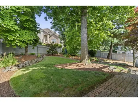 8346 SE 141st Avenue Portland OR 97236