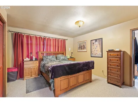 674 Youngs Lane Roseburg OR 97471