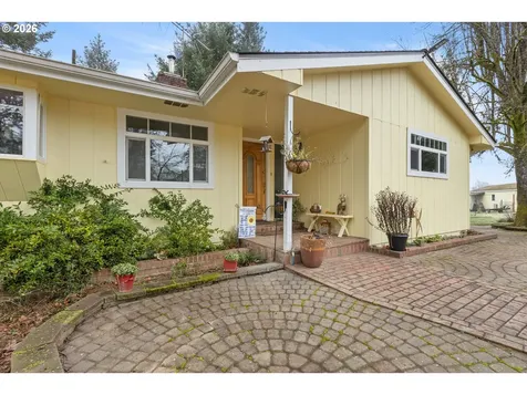 674 Youngs Lane Roseburg OR 97471