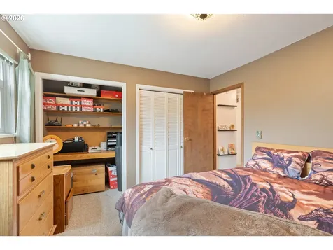 674 Youngs Lane Roseburg OR 97471