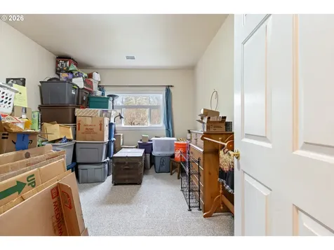 674 Youngs Lane Roseburg OR 97471