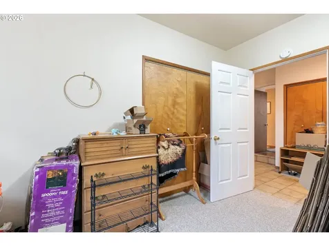 674 Youngs Lane Roseburg OR 97471