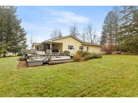 674 Youngs Lane Roseburg OR 97471