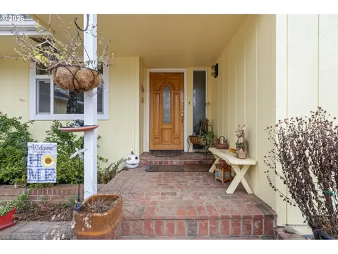 674 Youngs Lane Roseburg OR 97471