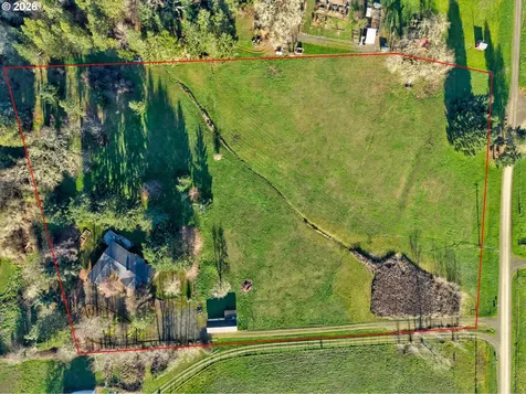 674 Youngs Lane Roseburg OR 97471