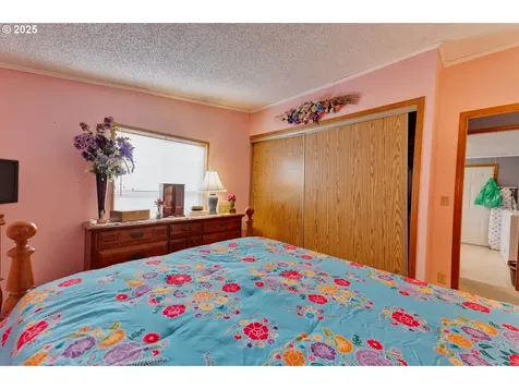 18485 SW Pacific Drive Tualatin OR 97062