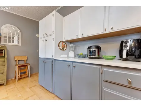 18485 SW Pacific Drive Tualatin OR 97062