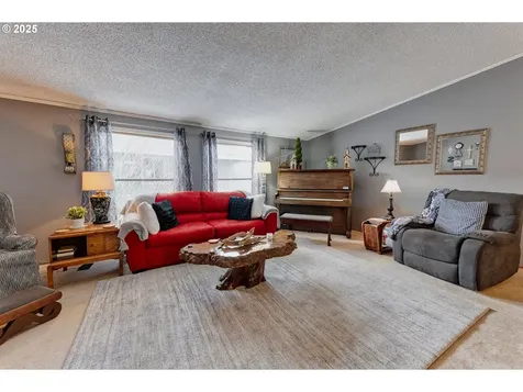 18485 SW Pacific Drive Tualatin OR 97062