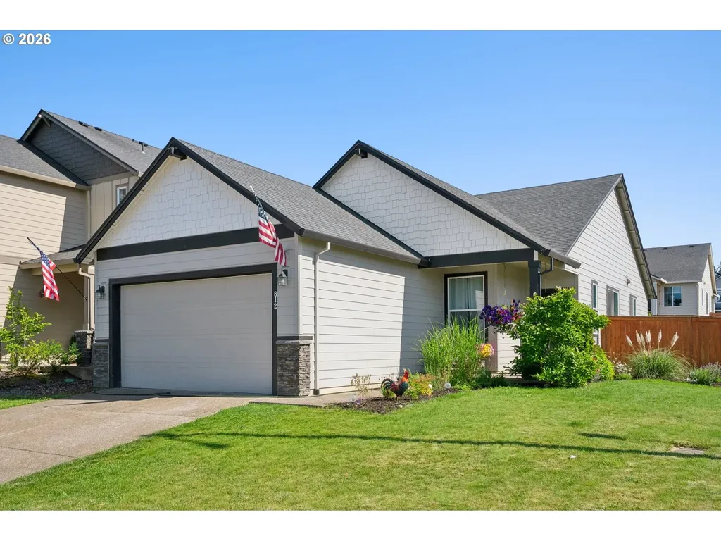 812 NE Trillium Drive Estacada OR 97023