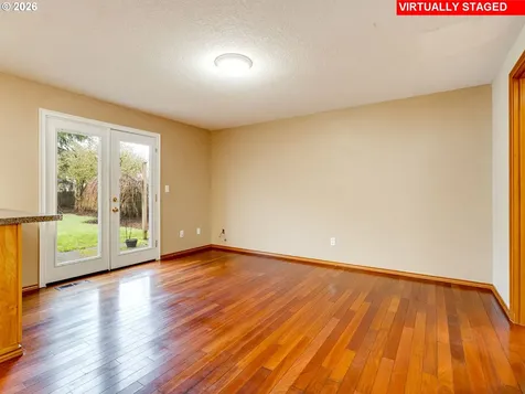1250 S Cedar Loop Canby OR 97013