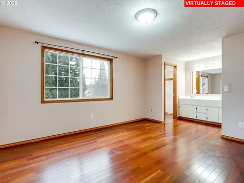 1250 S Cedar Loop Canby OR 97013