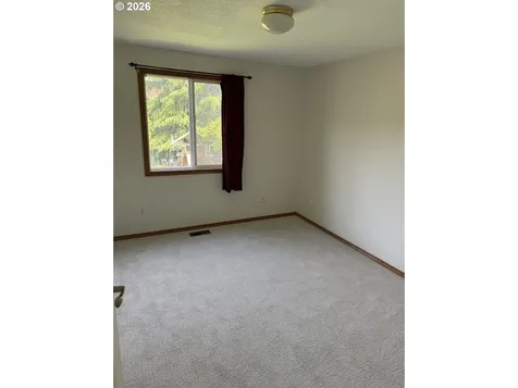 1250 S Cedar Loop Canby OR 97013