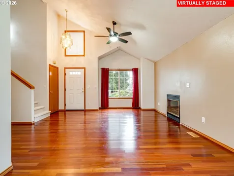 1250 S Cedar Loop Canby OR 97013