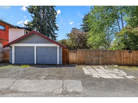 414 NW Riverside Boulevard Bend OR 97703