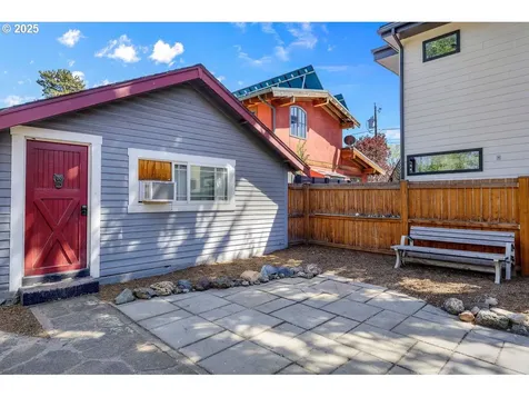 414 NW Riverside Boulevard Bend OR 97703