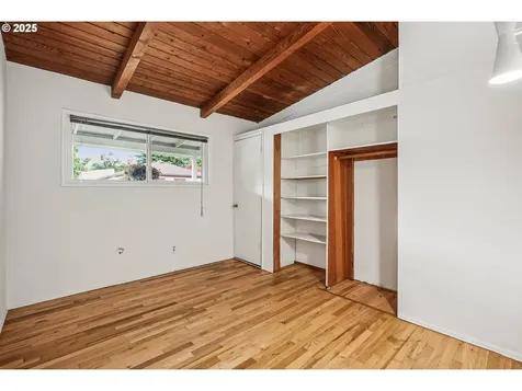 8703 SE Market Street Portland OR 97216