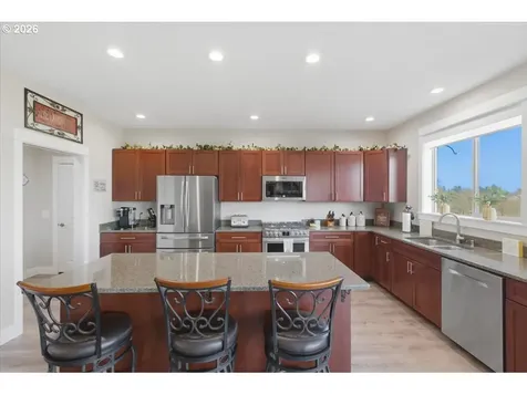 2020 SW Fairview Avenue Dallas OR 97338
