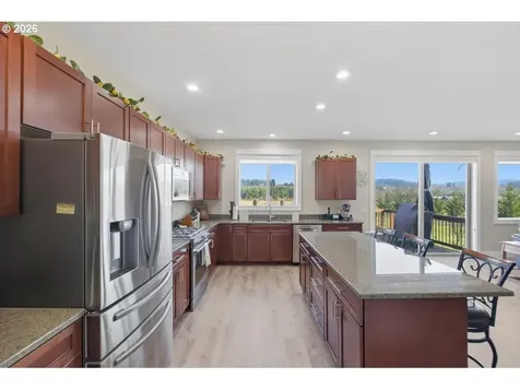 2020 SW Fairview Avenue Dallas OR 97338