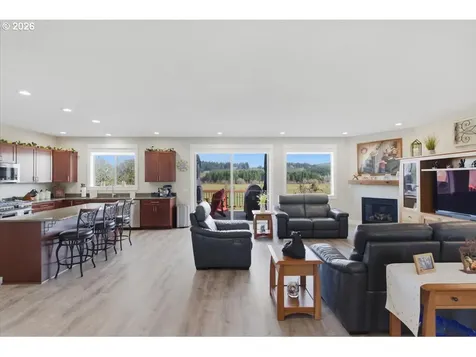 2020 SW Fairview Avenue Dallas OR 97338