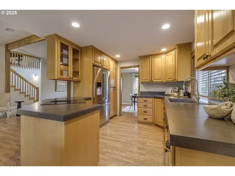 5646 NW Deschutes Drive Portland OR 97229