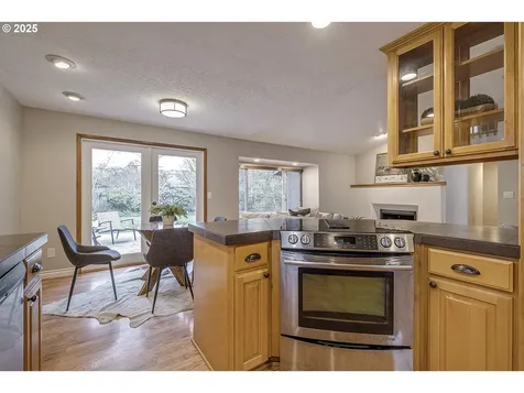 5646 NW Deschutes Drive Portland OR 97229