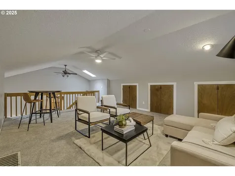 5646 NW Deschutes Drive Portland OR 97229
