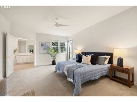 4652 NW Skycrest Parkway Portland OR 97229