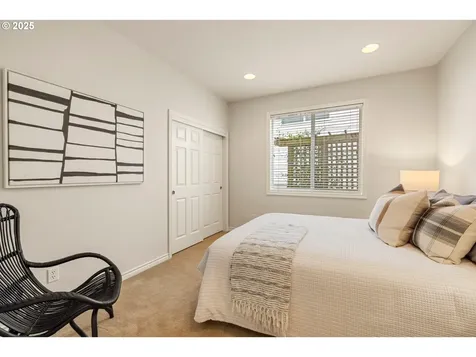 4652 NW Skycrest Parkway Portland OR 97229