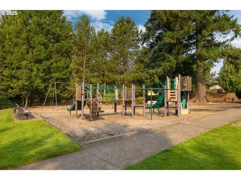 4652 NW Skycrest Parkway Portland OR 97229