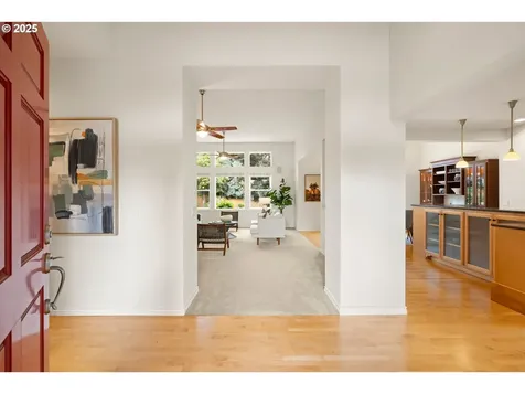 4652 NW Skycrest Parkway Portland OR 97229