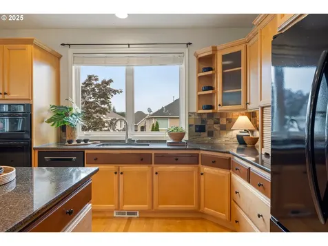 4652 NW Skycrest Parkway Portland OR 97229