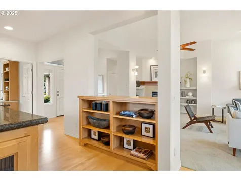 4652 NW Skycrest Parkway Portland OR 97229
