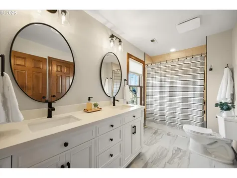 19865 Bellevue Way West Linn OR 97068