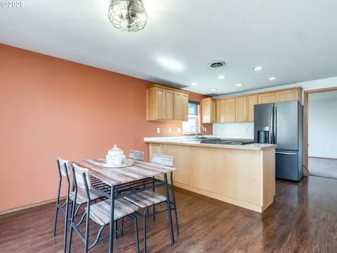 1700 SW Alexandria Street Mcminnville OR 97128