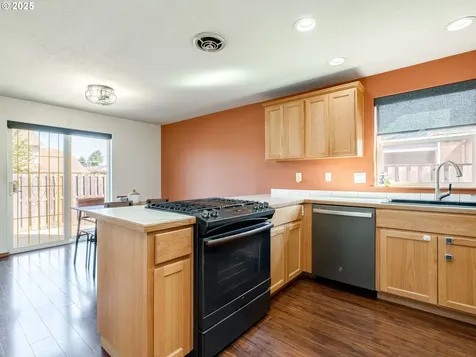 1700 SW Alexandria Street Mcminnville OR 97128