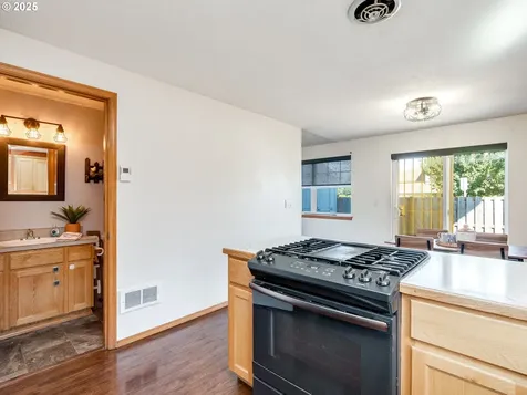 1700 SW Alexandria Street Mcminnville OR 97128