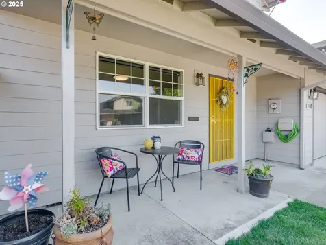 1700 SW Alexandria Street Mcminnville OR 97128