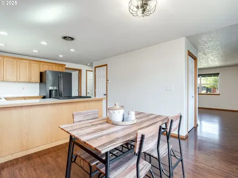 1700 SW Alexandria Street Mcminnville OR 97128