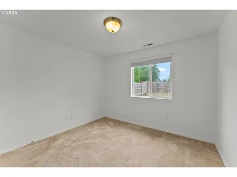 195 Rowan Street Roseburg OR 97471