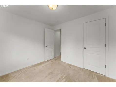 195 Rowan Street Roseburg OR 97471