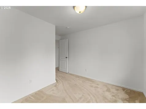 195 Rowan Street Roseburg OR 97471