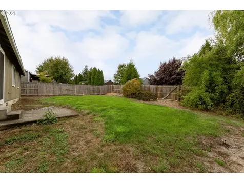 195 Rowan Street Roseburg OR 97471