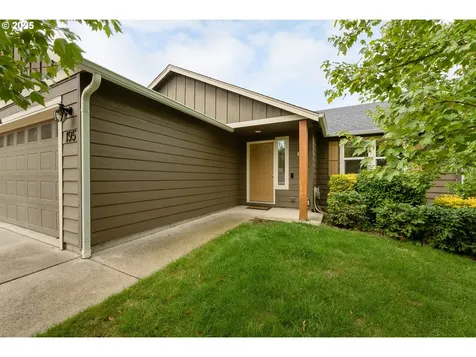 195 Rowan Street Roseburg OR 97471