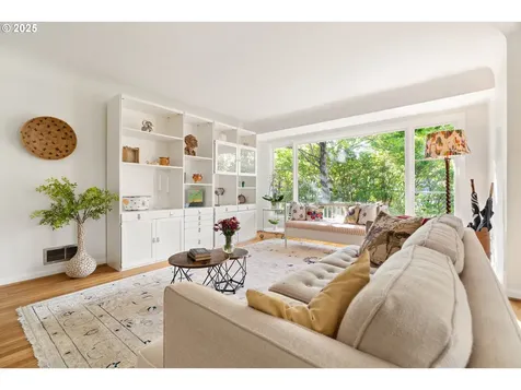 5604 NE 32nd Avenue Portland OR 97211